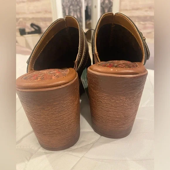 Boc brown buckle clog slide shoes sz 9